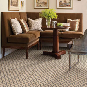 diamond pattern rug in dining room